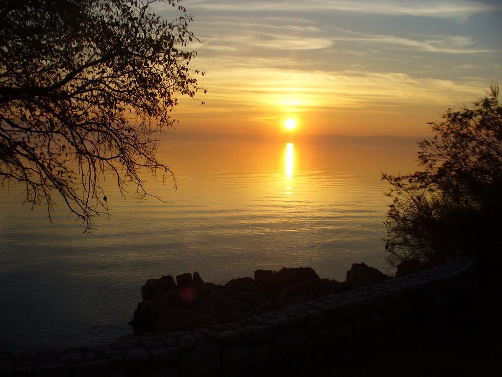 Apartments Maricic 200 Meters From The Beach Novi Vinodolski Zewnętrze zdjęcie