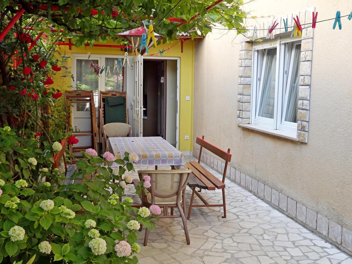 Apartments Maricic 200 Meters From The Beach Novi Vinodolski Zewnętrze zdjęcie