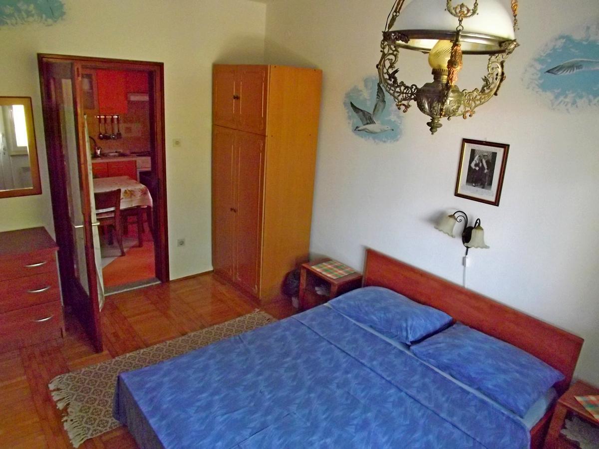 Apartments Maricic 200 Meters From The Beach Novi Vinodolski Zewnętrze zdjęcie