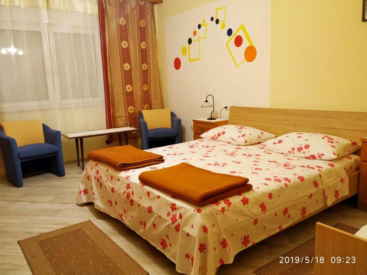 Apartments Maricic 200 Meters From The Beach Novi Vinodolski Zewnętrze zdjęcie