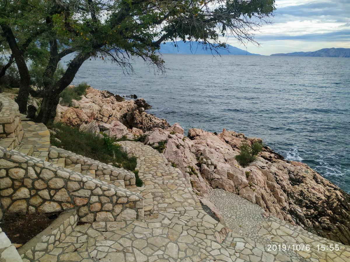 Apartments Maricic 200 Meters From The Beach Novi Vinodolski Zewnętrze zdjęcie