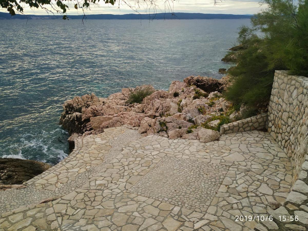 Apartments Maricic 200 Meters From The Beach Novi Vinodolski Zewnętrze zdjęcie